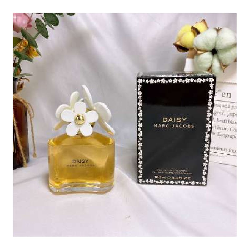 Marc Jacobs Marc Jacobs Daisy